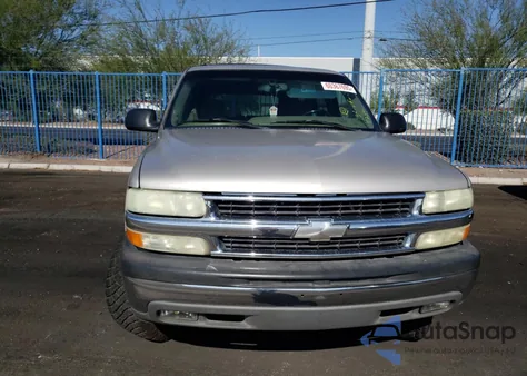 2004 Chevrolet Tahoe C1500 z USA, uszkodzony, nr VIN 145149